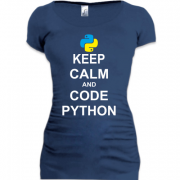 Женская удлиненная футболка Keep calm and code python