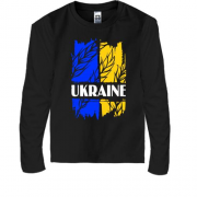 Детская футболка с длинным рукавом с надписью Ukraine на фоне фл