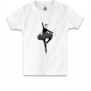 Дитяча футболка з красивою балериною що танцює