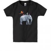 Детская футболка со слоном и попугаями