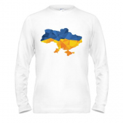 Лонгслив с полигональной картой Украины