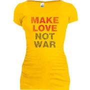 Подовжена футболка Займайтесь коханням а не війною