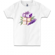 Дитяча футболка з лавандовими подарунками