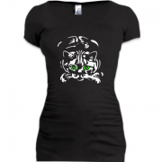 Женская удлиненная футболка с котом-охотником