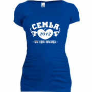 Женская удлиненная футболка Семья с 2012