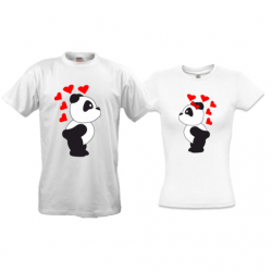 Парные футболки с влюбленными пандами