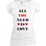 Женская удлиненная футболка All you need is love (2)