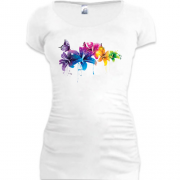 Женская удлиненная футболка с яркими цветами и бабочками