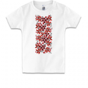 Дитяча футболка з орнаментом ожини в стилі вишиванки