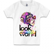 Детская футболка с обезьяной "Look at the world differentty"