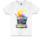 Дитяча футболка з печатною машинкою в фарбах