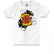 Дитяча футболка з трояндою і сувоєм