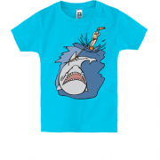 Детская футболка с акулой и серфингисткой