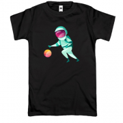 Футболка з космонавтом баскетболістом