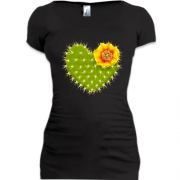 Подовжена футболка з кактусом в формі серця