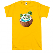 Футболка c островом в кокосе