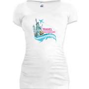Подовжена футболка c написом "travel background"
