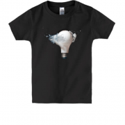 Детская футболка с разбитой лампочкой