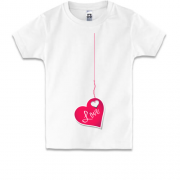 Детская футболка с сердечком на ниточке