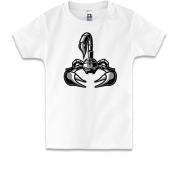 Детская футболка с серым скорпионом