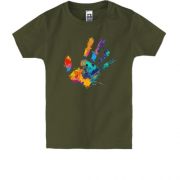 Детская футболка с разноцветным отпечатком ладони