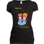 Подовжена футболка Love is...