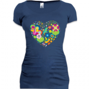 Подовжена футболка з серцем з квітів